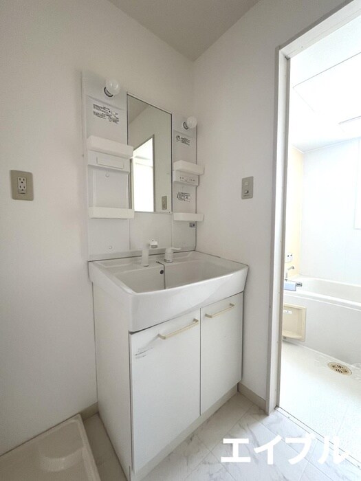 物件内観写真12　(洗面)