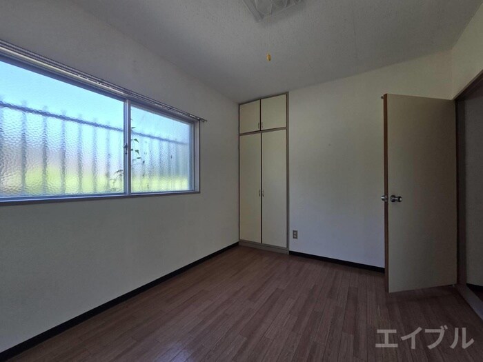 物件内観写真8　(居室)