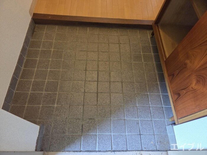 物件内観写真19　(玄関)