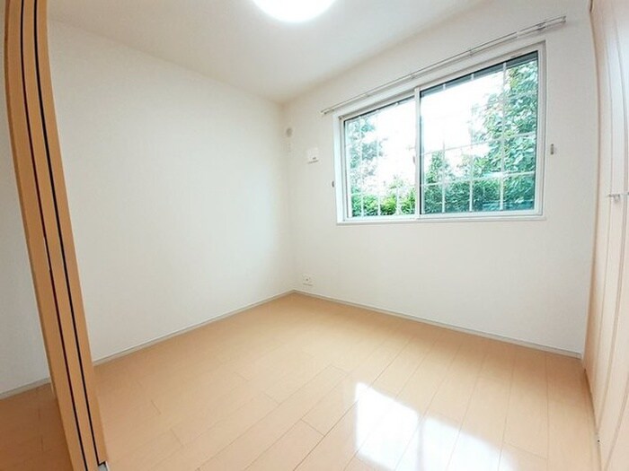 物件内観写真6　(居室)