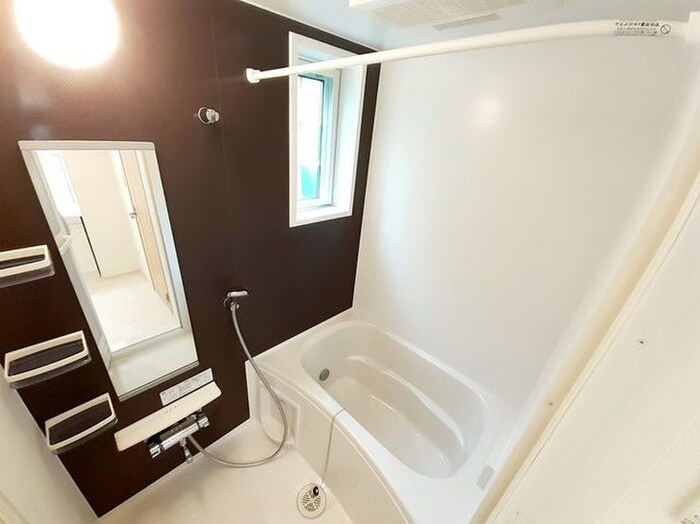 物件内観写真13　(バス／シャワールーム等)