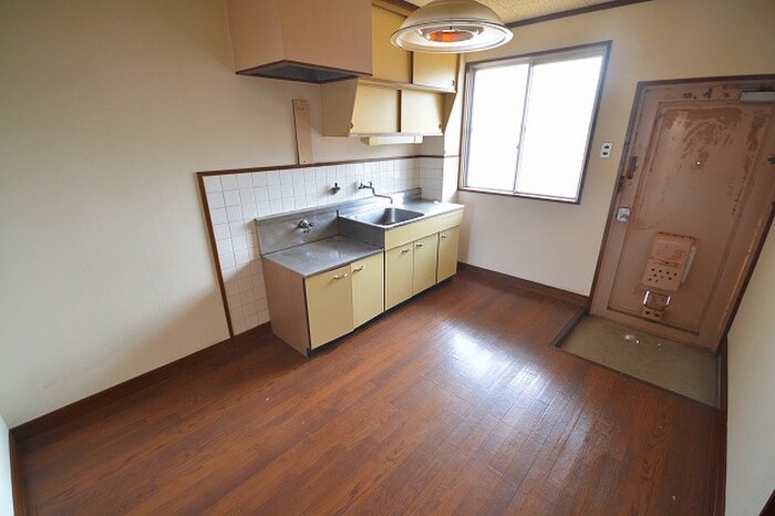 物件内観写真4　(居室)