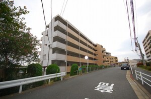 占部ハイツ外観写真