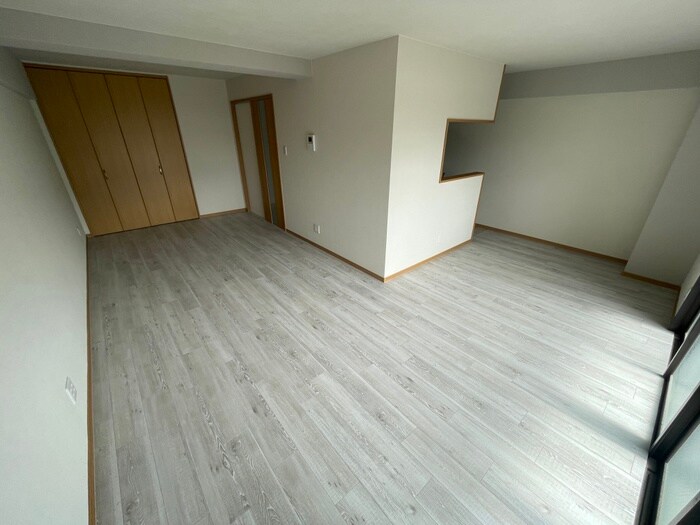 物件内観写真4　(居室)