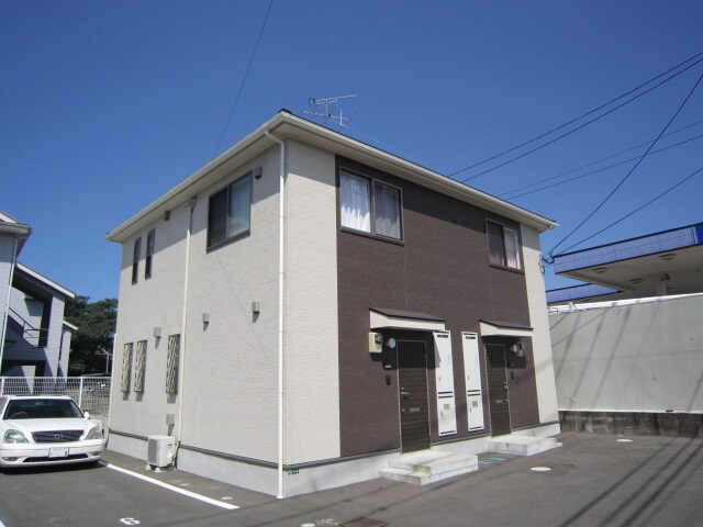 物件外観写真1　(外観写真)