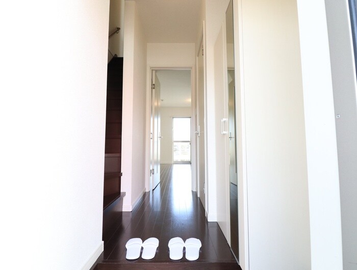 物件内観写真20　(廊下)