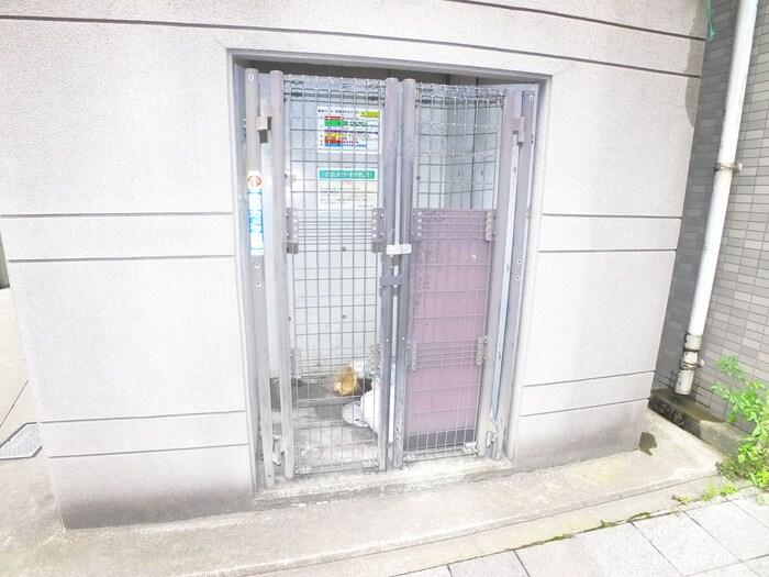 物件外観写真4　(建物設備)