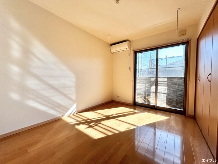 物件内観写真8　(居室)