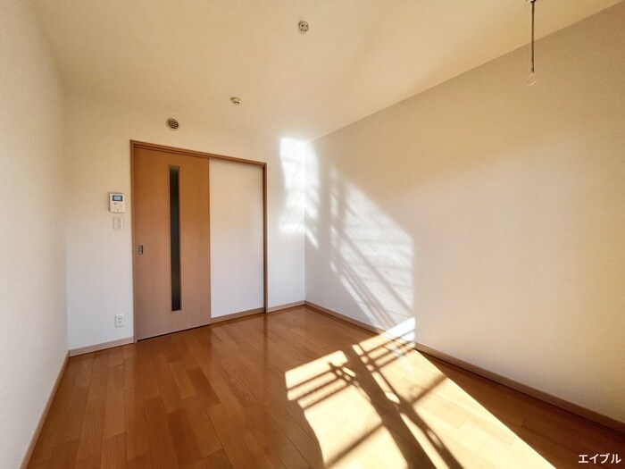 物件内観写真11　(居室)