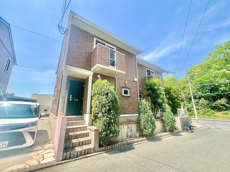 ﾌﾚﾝﾄﾞﾘ-ｽｸｴｱ鉄王１３号地外観写真