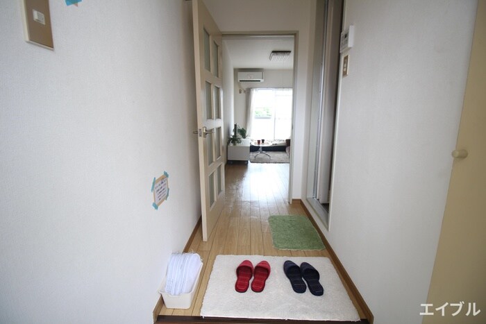 物件内観写真12　(廊下)