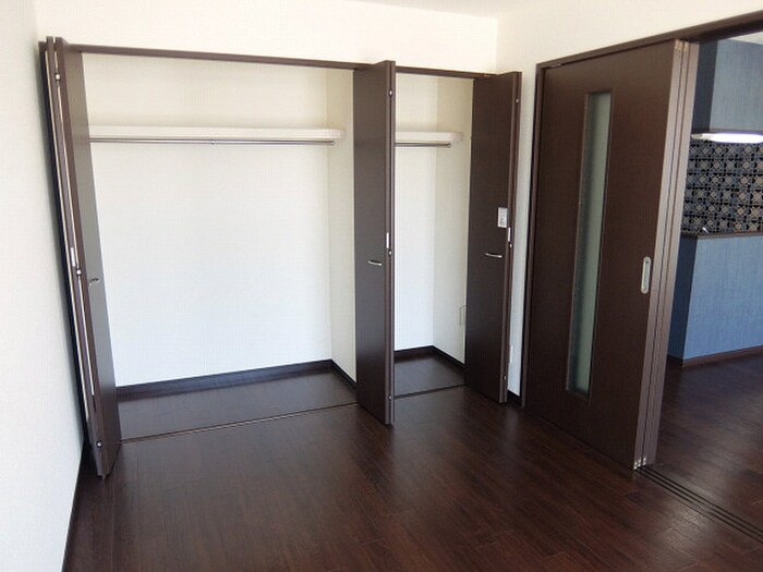 物件内観写真11　(収納)