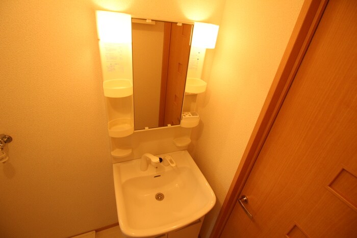 物件内観写真12　(洗面)