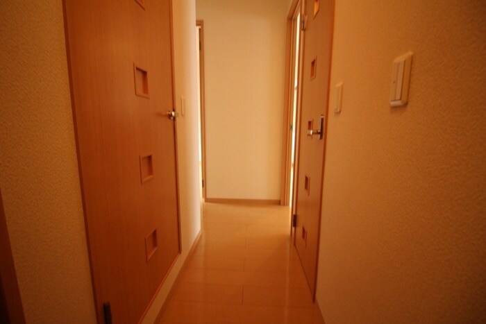 物件内観写真15　(廊下)