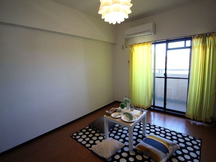 物件内観写真7　(居室)