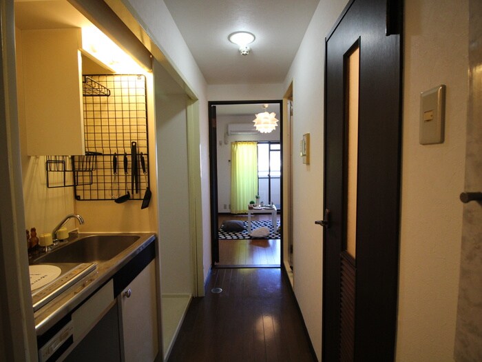 物件内観写真12　(廊下)