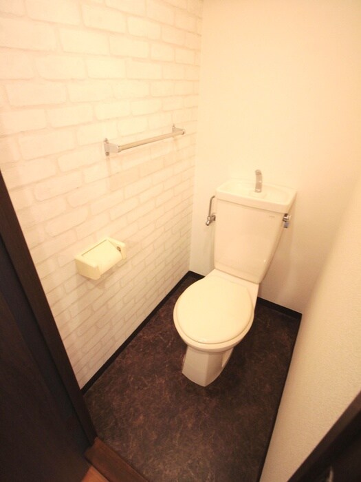 物件内観写真12　(トイレ)