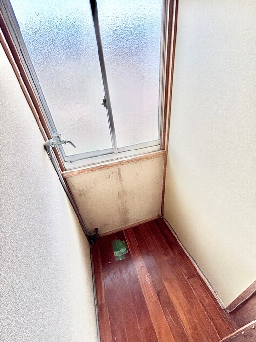 物件内観写真13　(洗濯機置場)