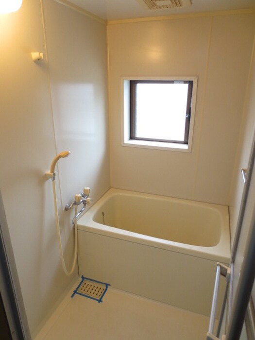 物件内観写真12　(バス／シャワールーム等)