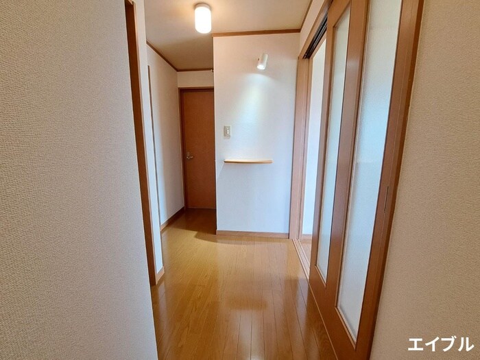物件内観写真21　(廊下)