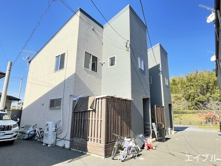 政庁通りB棟外観写真