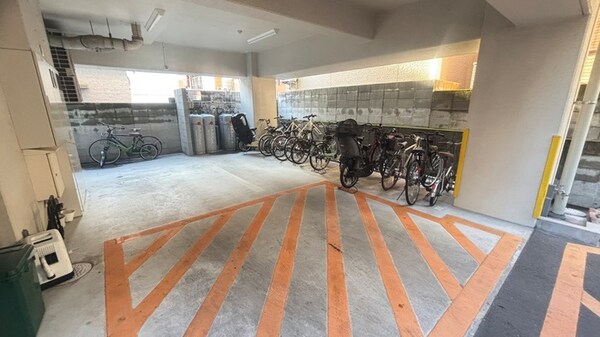 駐輪場