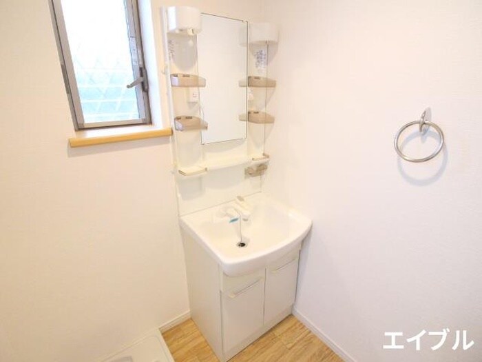 物件内観写真12　(洗面)