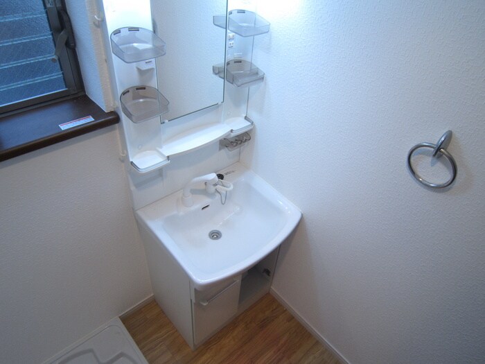 物件内観写真12　(洗面)