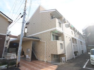 ベネフィスタウン吉塚３外観写真