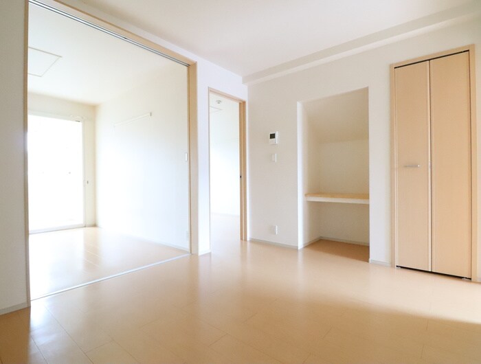 物件内観写真8　(居室)