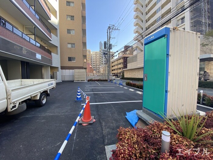 物件外観写真4　(駐車場)