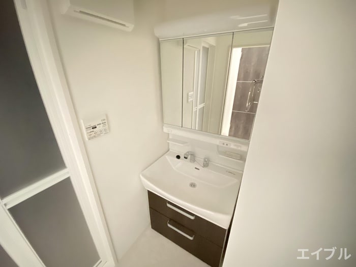 物件内観写真11　(洗面)