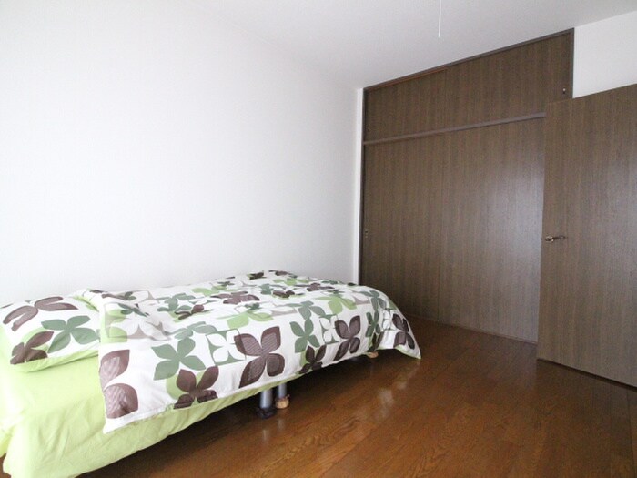 物件内観写真11　(居室)