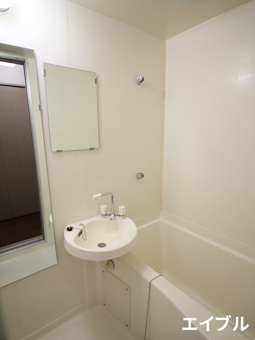 物件内観写真12　(バス／シャワールーム等)