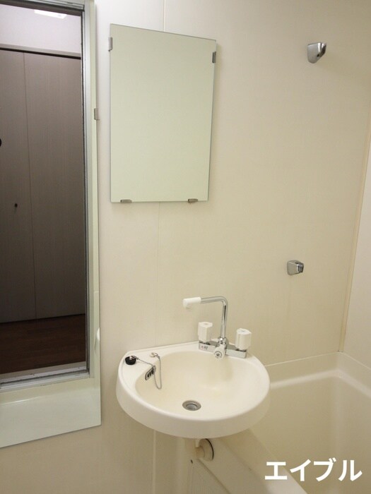 物件内観写真13　(洗面)