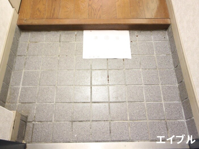 物件内観写真17　(玄関)