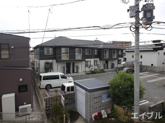 物件内観写真11　(室内からの展望)