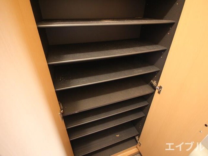 物件内観写真16　(靴箱)