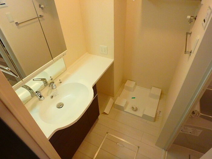 物件内観写真8　(洗面)