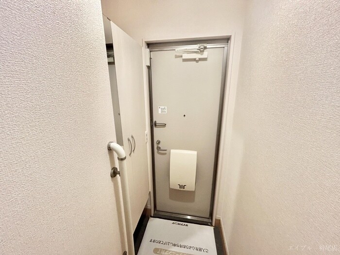 物件内観写真12　(玄関)