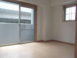 物件内観写真4　(居室)