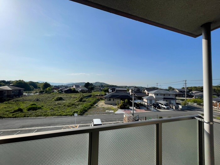 物件内観写真16　(室内からの展望)