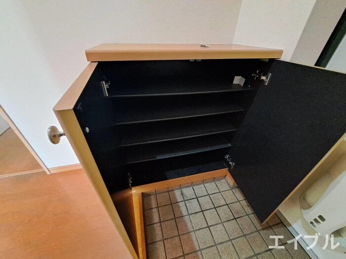 物件内観写真18　(靴箱)