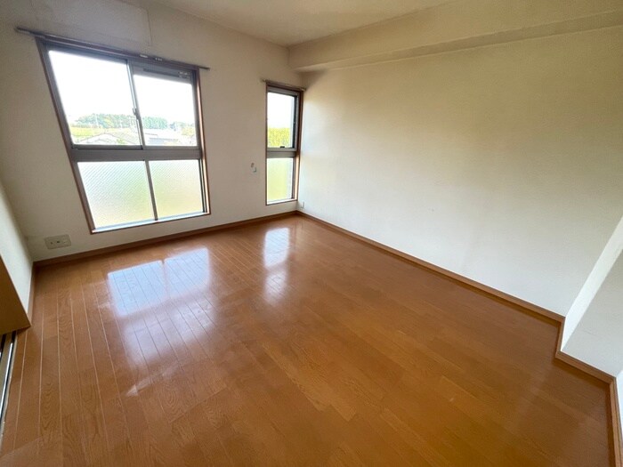 物件内観写真21　(居室)