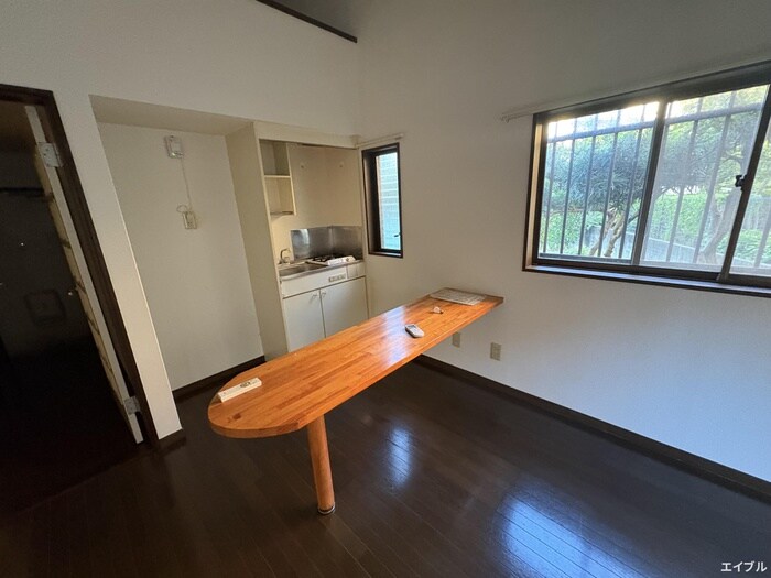 物件内観写真9　(居室)