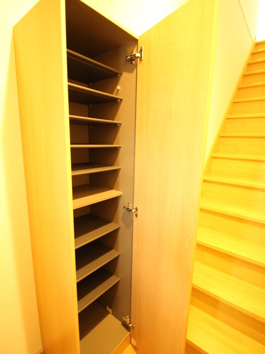 物件内観写真17　(靴箱)