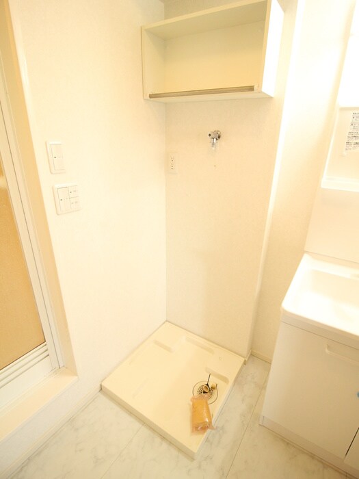 物件内観写真19　(洗濯機置場)