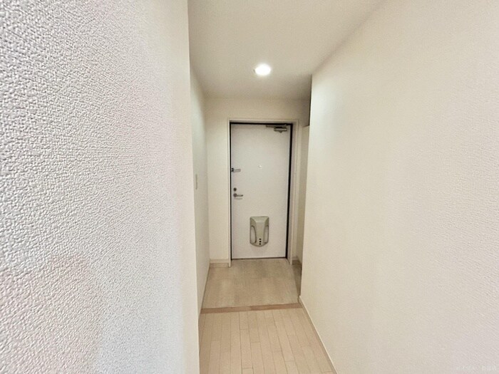 物件内観写真13　(玄関)
