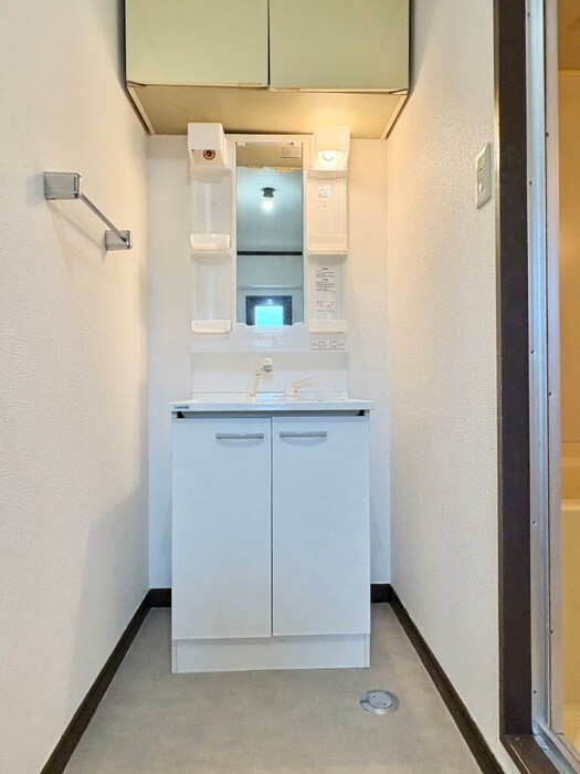 物件内観写真13　(洗面)