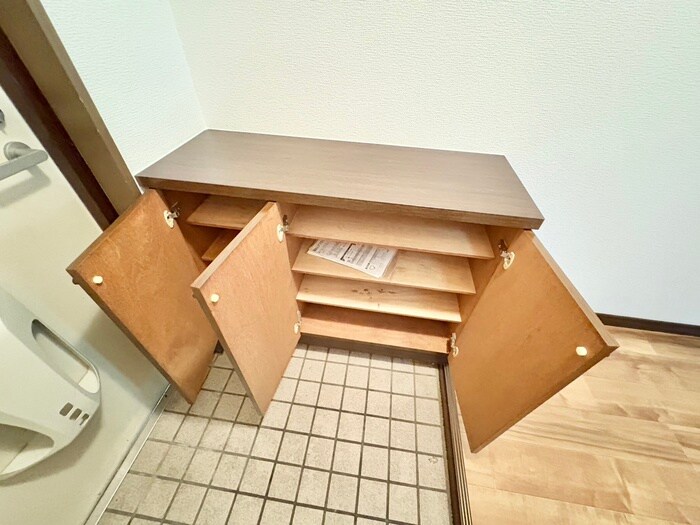 物件内観写真17　(靴箱)